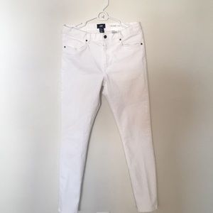 H&M Men’s White Skinny Fit Jeans